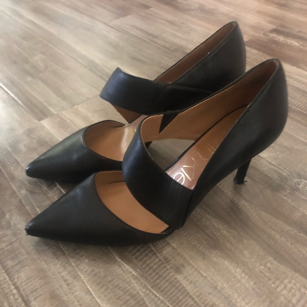Calvin Klein size 8.5 black stilettos